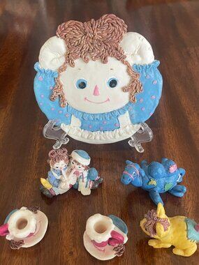 Popular Imports Mini Figurine Tea Set Resin Raggedy Ann & Andy 1997